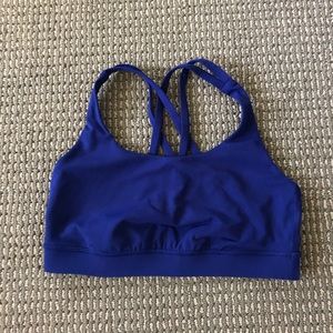 EUC Lululemon Energy Bra Larkspur Sz 6